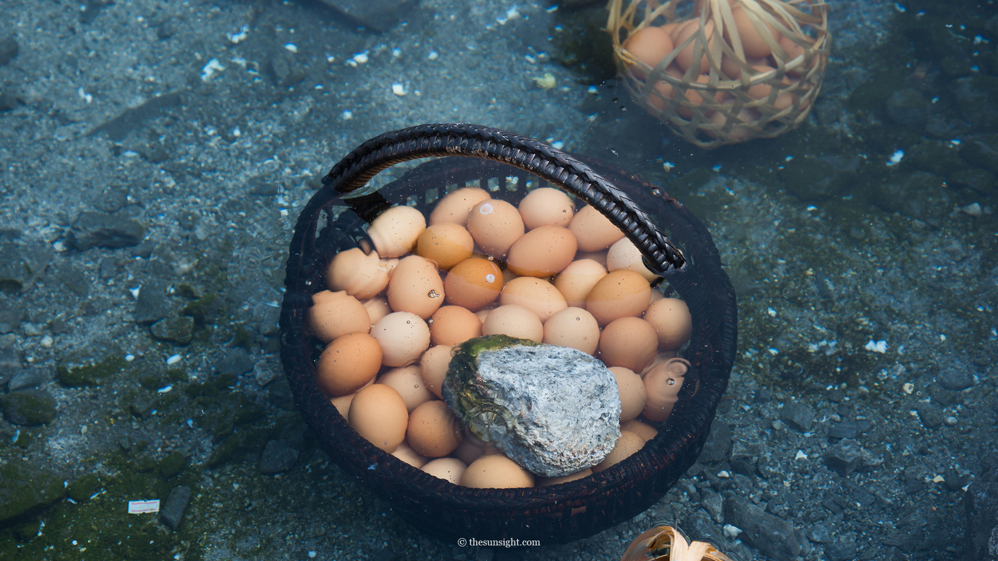ต้มไข่บ่อน้ำพุร้อนแจ้ซ้อน ลำปาง 
